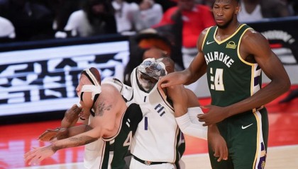 字母哥交易案：4队14人巨交易，猛龙湖人阵容大洗牌